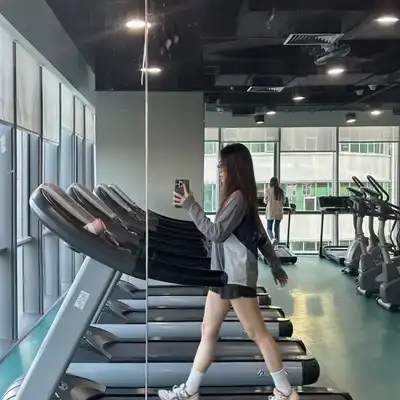 阎轩思